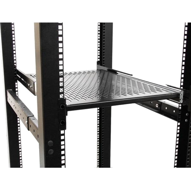 Étagère de montage en rack coulissante ventilée StarTech.com 2U, profondeur de montage réglable de 51 à 76 cm (20 à 30 po) - 22,7 kg (50 lb) - 61 cm (24 po) de profondeur