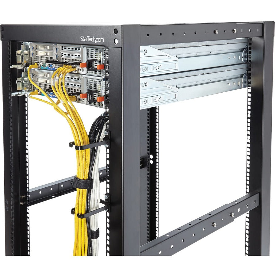 StarTech.com Crochet en D pour gestion des câbles de rack de serveur vertical 1U - 4,5 x 10 cm