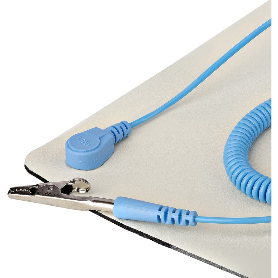 Tapis antistatique StarTech.com 58 x 119 cm, tapis ESD pour réparation électronique sur table ou bureau, surface de travail flexible, fil de terre amovible