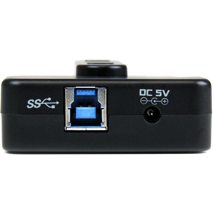 StarTech.com 6 Port USB 3.0 / USB 2.0 Combo Hub with 2A Charging Port - 2x USB 3.0 & 4x USB 2.0