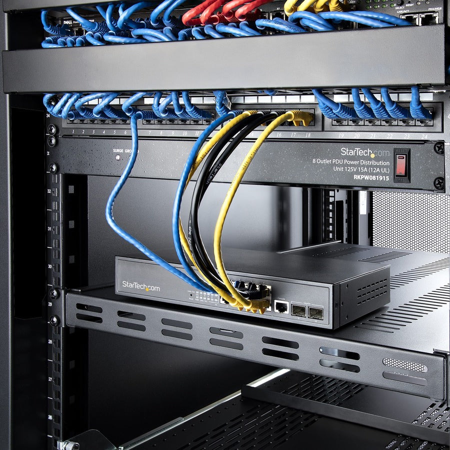 Étagère de montage en rack ventilée StarTech.com 1U à 4 montants, profondeur de montage réglable de 49,5 à 96 cm (19,5 à 38 po) - Étagère fixe robuste pour rack - 150 kg (330 lb) - 70 cm (27,5 po) de profondeur