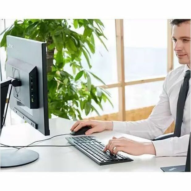 Lenovo Essential Wired Keyboard And Mouse Combo (French Canadian 058)