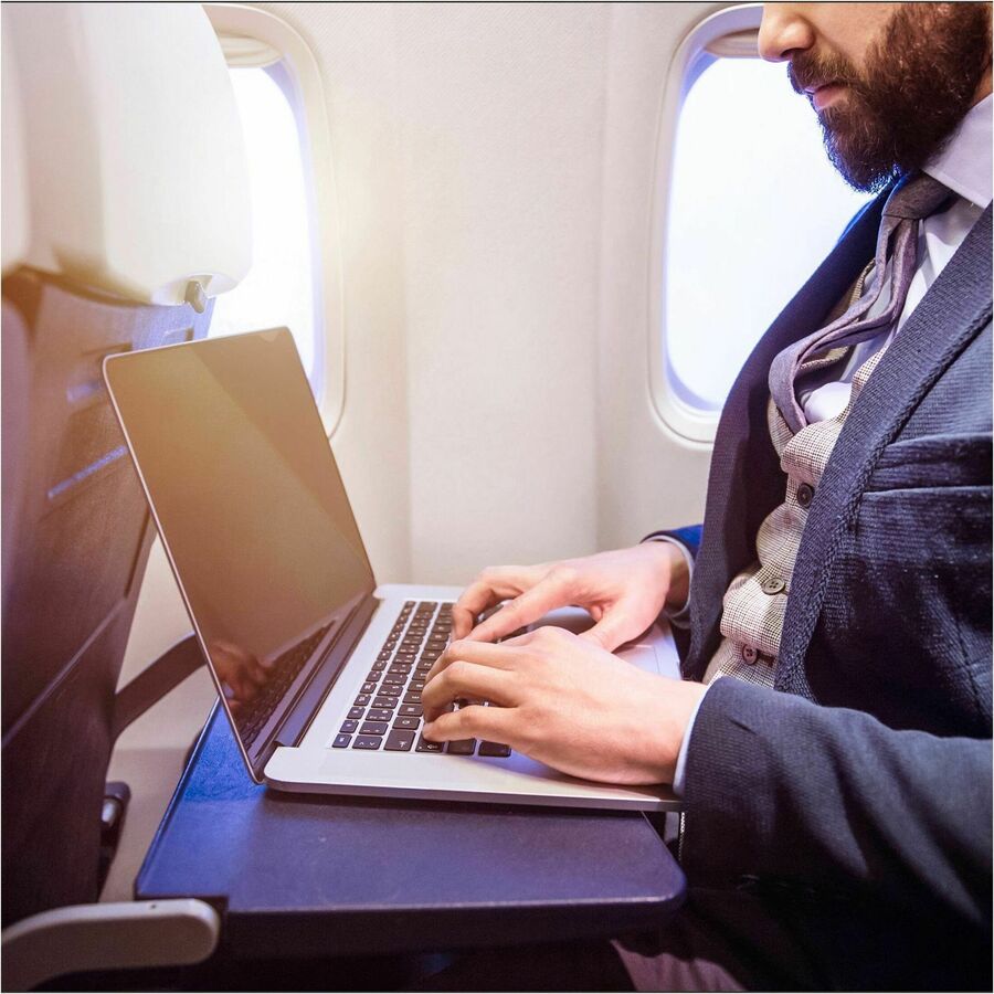 StarTech.com Laptop Privacy Screen for 15 inch MacBook Pro & Air - Magnetic Removable Security Filter - Blue Light Reducing - Matte/Glossy
