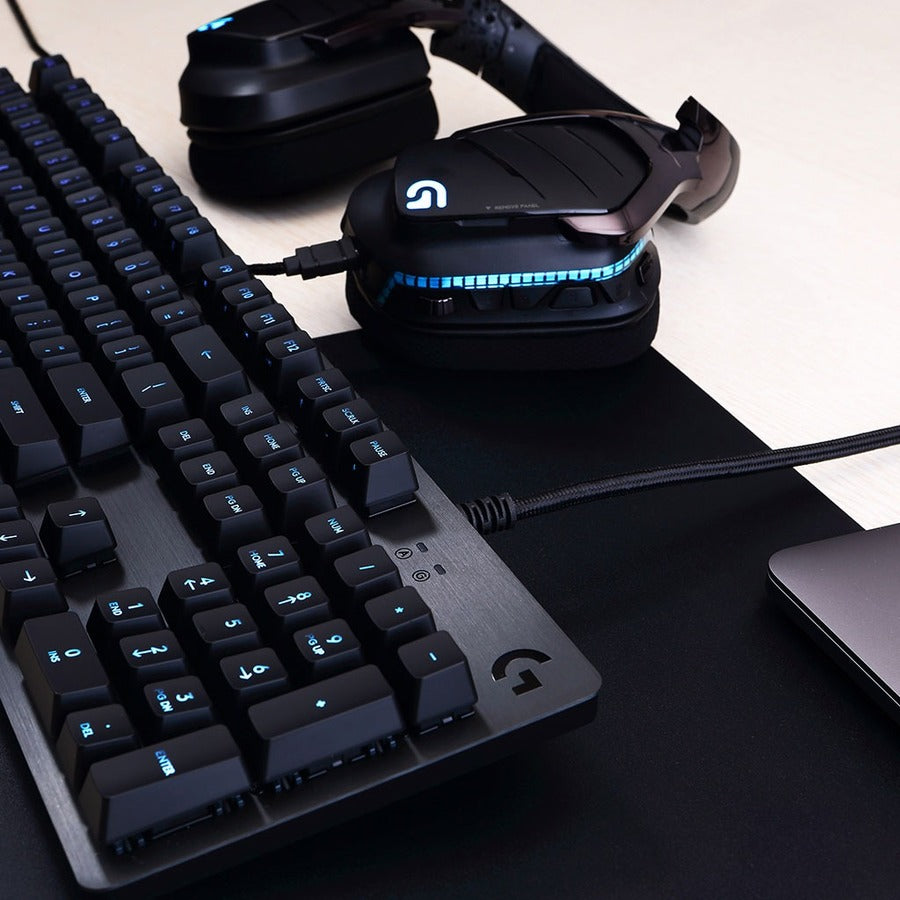 Clavier de jeu mécanique Logitech G513 CARBON LIGHTSYNC RGB avec commutateurs GX Brown (tactile)