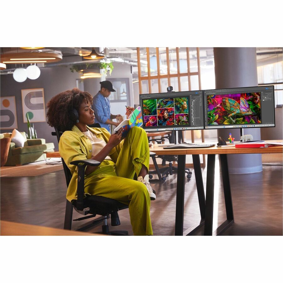 Poly Voyager Surround 80 UC USB-C Headset +USBC/A Adapter