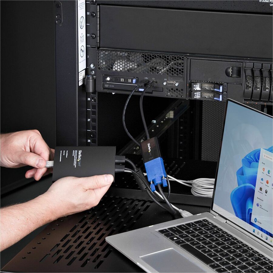StarTech.com Portable Laptop Crash Cart Adapter, USB/VGA/Mini DisplayPort KVM Console, File Transfer/Video Capture, TAA